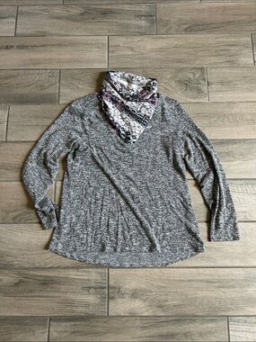 Cozy Gray Marled Long-Sleeve Women's Sweater with Decorative Neck Scarf